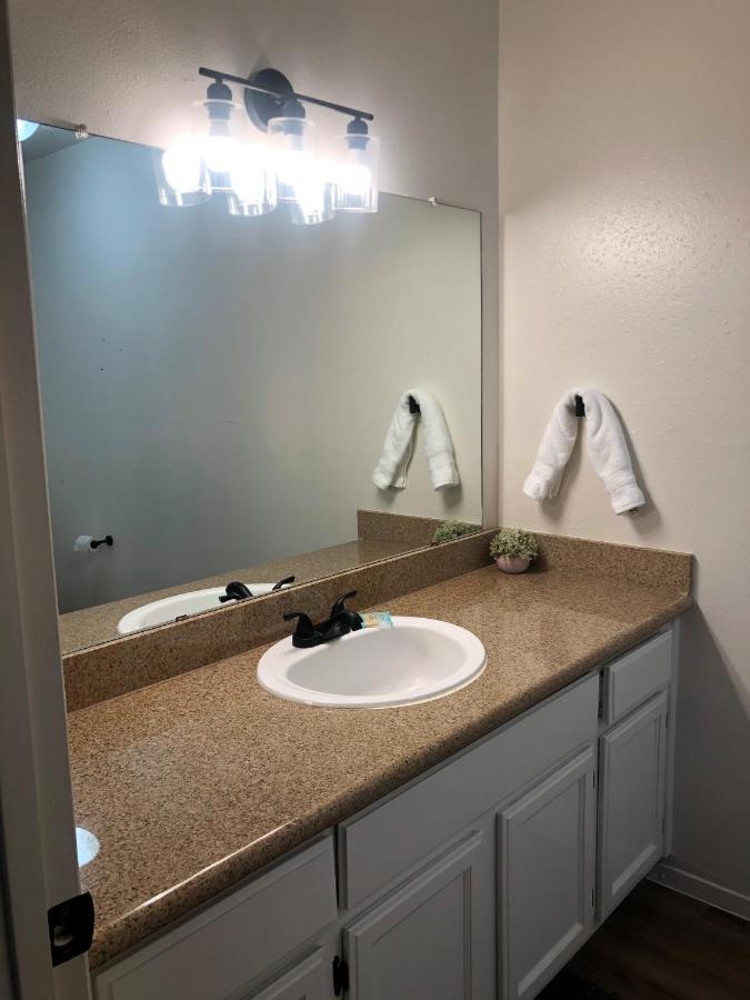 בייקרספילד Whispering Meadows Apartments מראה חיצוני תמונה