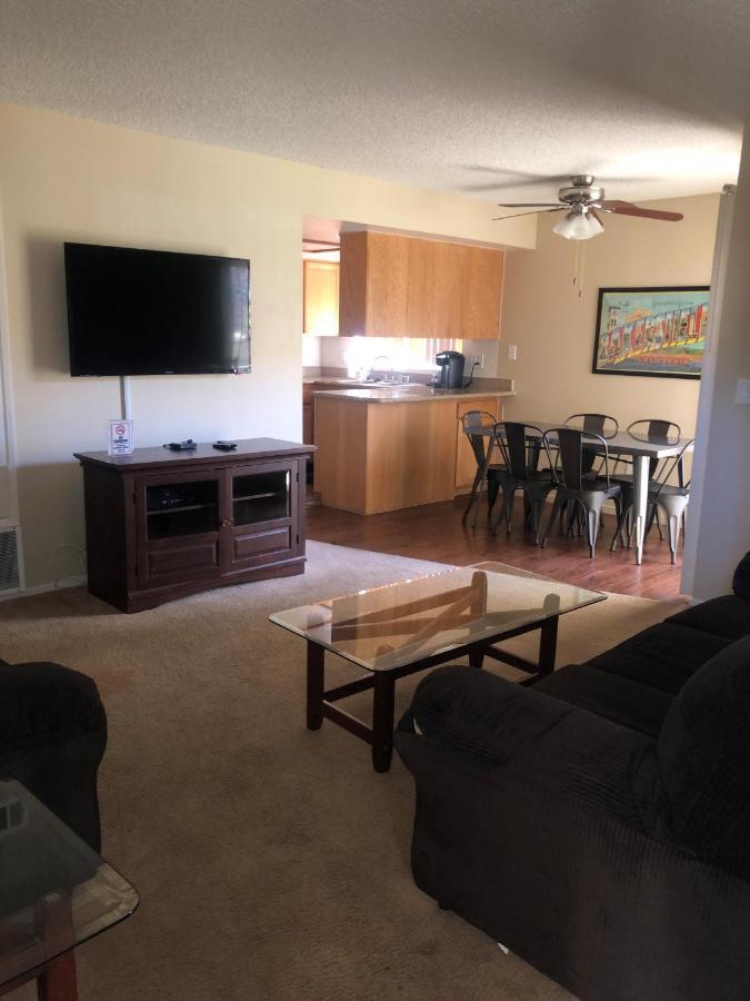 בייקרספילד Whispering Meadows Apartments מראה חיצוני תמונה