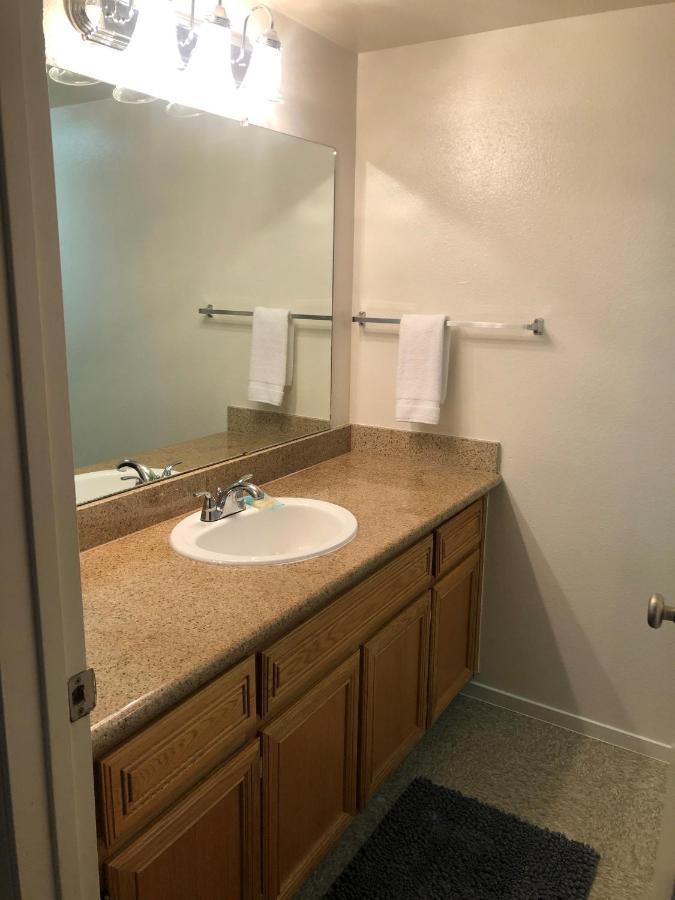 בייקרספילד Whispering Meadows Apartments מראה חיצוני תמונה