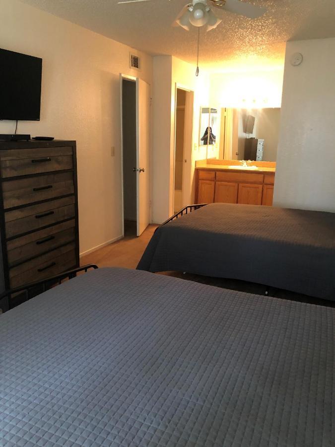 בייקרספילד Whispering Meadows Apartments מראה חיצוני תמונה