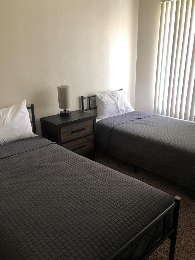 בייקרספילד Whispering Meadows Apartments מראה חיצוני תמונה