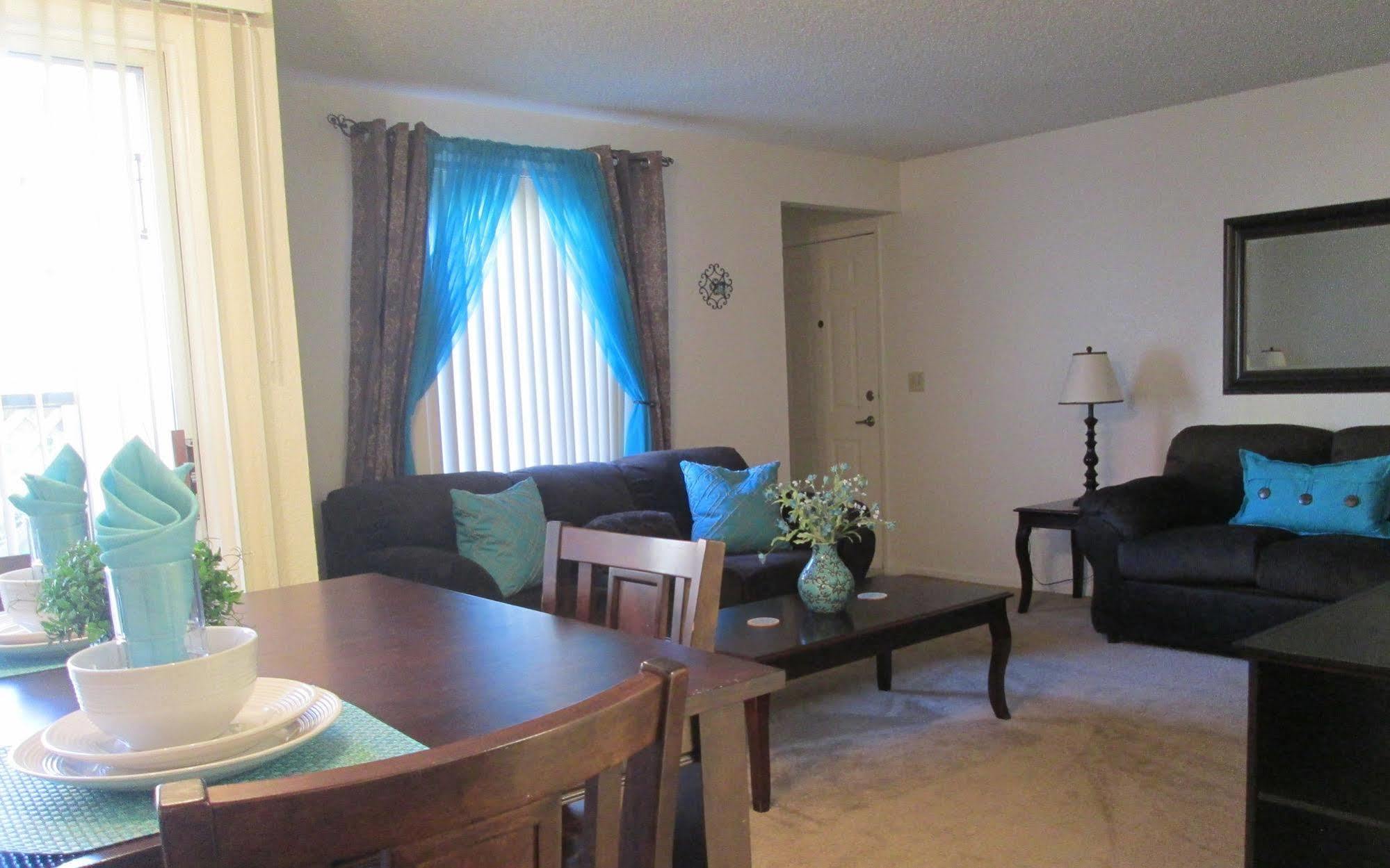 בייקרספילד Whispering Meadows Apartments מראה חיצוני תמונה