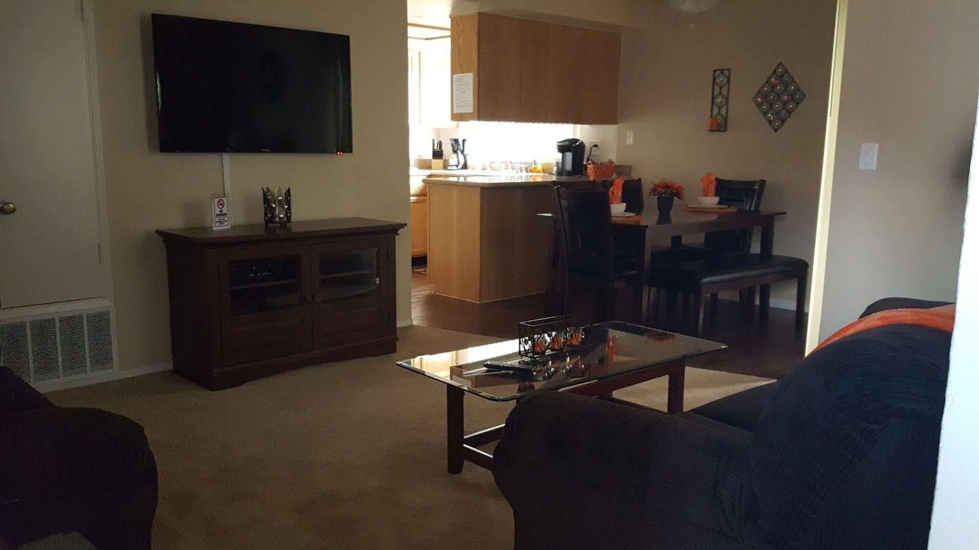 בייקרספילד Whispering Meadows Apartments מראה חיצוני תמונה