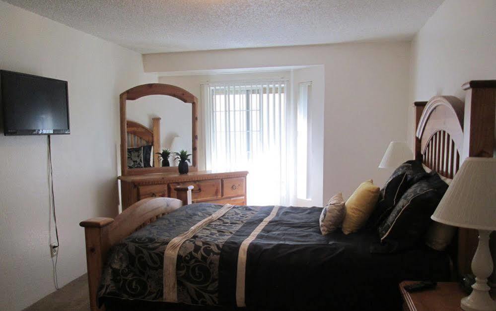 בייקרספילד Whispering Meadows Apartments מראה חיצוני תמונה